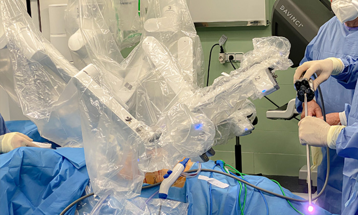 cirugia robotica hospital la salud