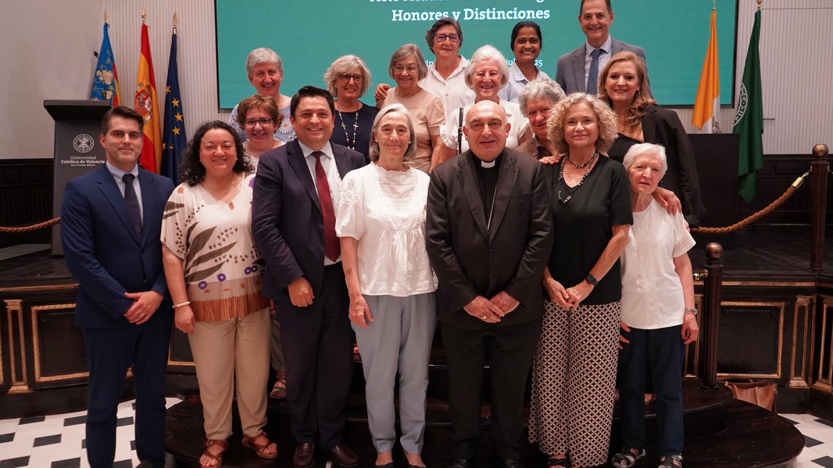 La Universidad Católica de Valencia concede su Medalla de Oro a la Congregación de Hermanas de la Caridad de Santa