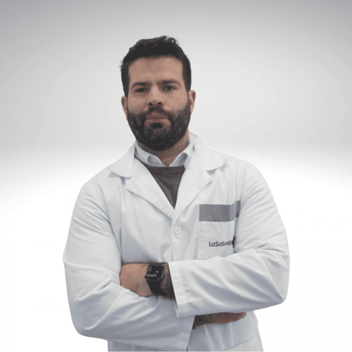 Dr CÉSAR POVEDA HOSPITAL LA SALUD