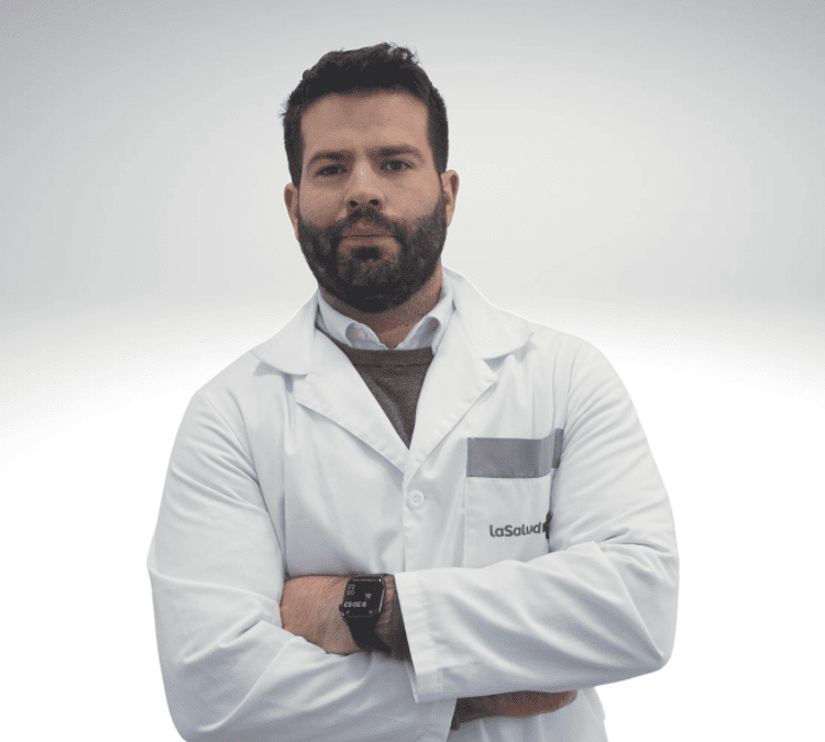 Dr CÉSAR POVEDA HOSPITAL LA SALUD